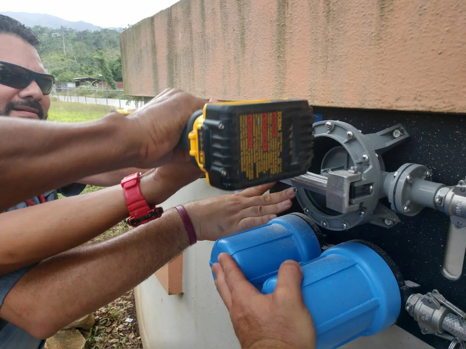 Survivor Hand Operated Water Filtration System - Water Pure Technologies, Inc.